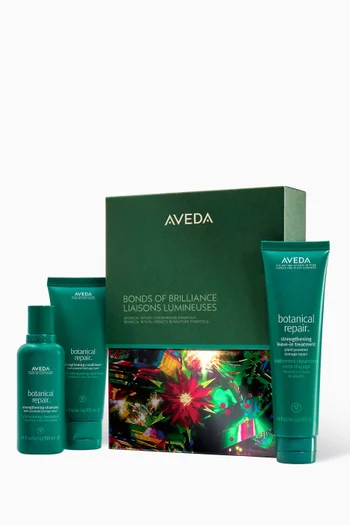 مجموعة هدايا مستحضرات مويستشر مارفيلز نيوتري بلينش لايت الأساسية للترطيب