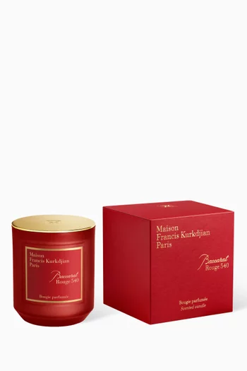 شمعة باكارات روج 540 معطرة، 300 غرام
