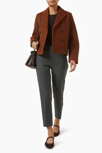 جاكيت قصير صوف بصفي أزرار