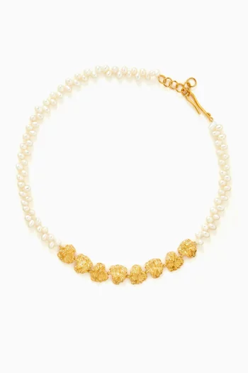 Multi-petal Pearl Choker in Gold-plated Metal