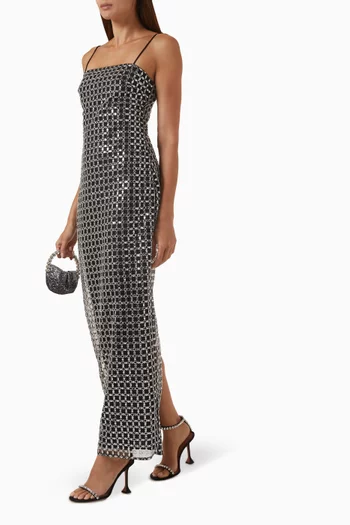 فستان طويل سهل الارتداء مطرز بالخرز