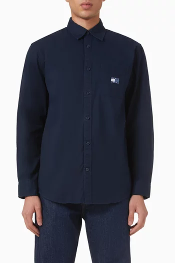 قميص قطن تويل بلون باهت