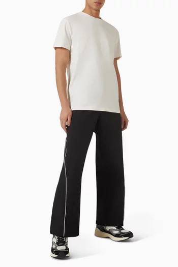 تي شيرت بشعار العلم بلون مماثل قطن