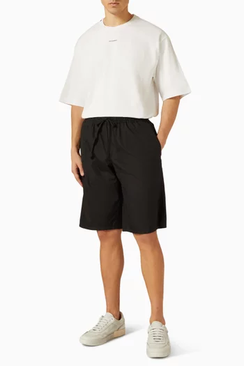 تي شيرت بقصة فضفاضة وطبعة قطن