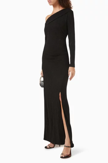 فستان ياسين بكتف مكشوف