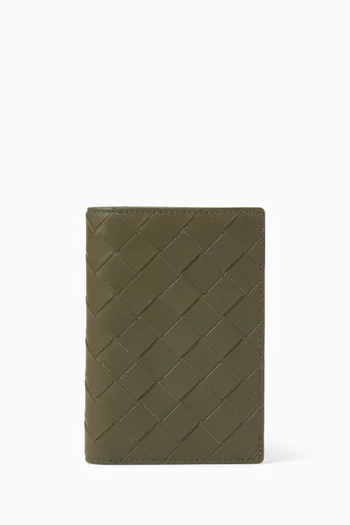 Passport Case in Intrecciato Leather