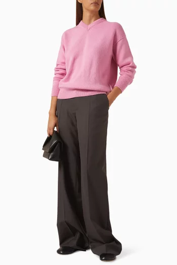 سترة منسوجة بفتحة رقبة حرف V‏ كشمير