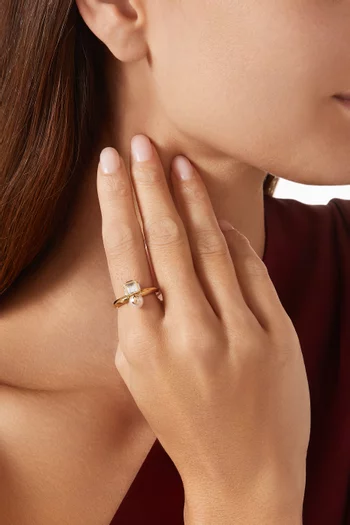 خلتم بتصميم مكعب مزين بلؤلؤ وشعار JC معدن