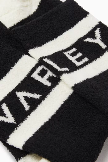 جوارب سبنسر بشعار الماركة نسيج بوكليه