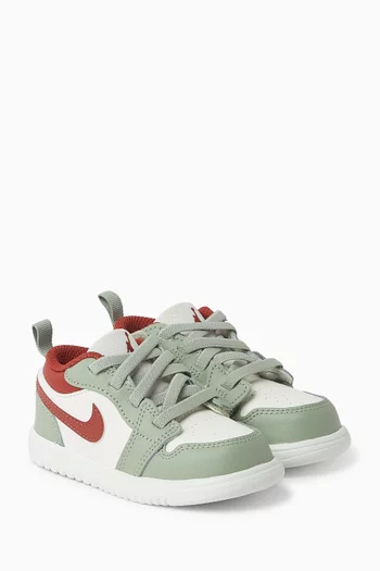 سنيكرز جوردان ألت 1 أسفل الكاحل