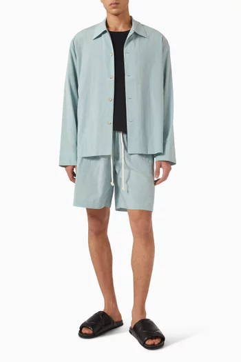 قميص بنمط جاكيت كلاسيكي