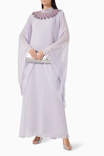 قفطان مطرز بالخرز