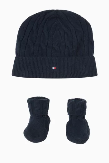 طقم هدايا حذاء بوت وقبعة بيني منسوج