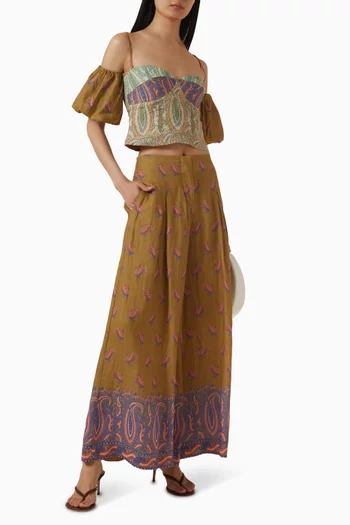 بلوزة لوسينت بقوالب صدر منحوتة