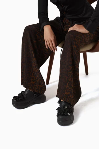 حذاء مفتوح من الخلف مزين بحلي جيبيتز إيثيلين فينيل أسيتات (إيفا) بالنسياغا × كروكس