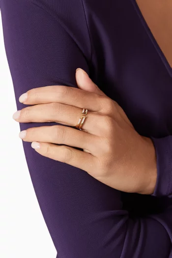 خاتم ألِف مرصع بماسات بافيه ذهب عيار 18