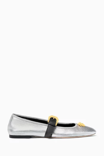 حذاء كلاسيك باليرينا بحلية شعار ميدوسا جلد لامع