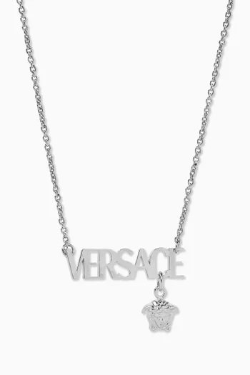 قلادة بشعار الماركة معدن