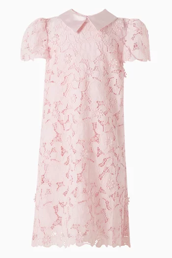 فستان بكشكش ودانتيل