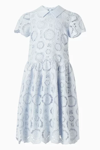 فستان دانتيل بزهور بارزة