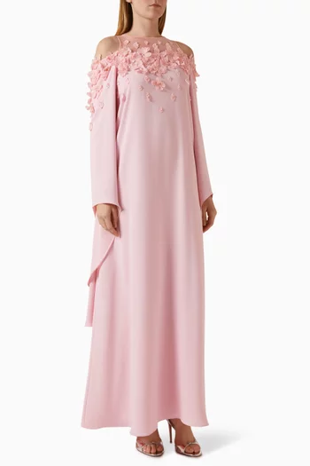 قفطان بتطريزات زهور بارزة