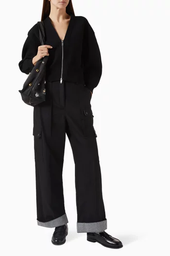 كارديغان بفتحة رقبة على شكل حرف V‏ وسحّاب قطن