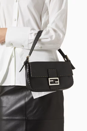 2000s Selleria Baguette Shoulder Bag in Leather