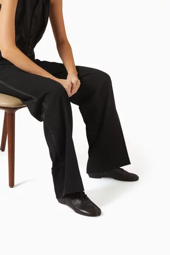 حذاء تابي جاز بأربطة جلد