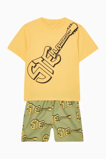 شورت سباحة بشعار الماركة