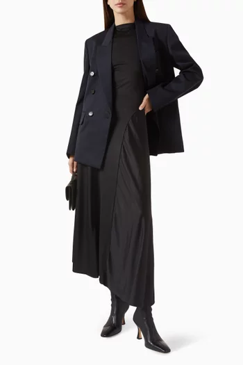 فستان بحافة غير متماثلة وسحّاب