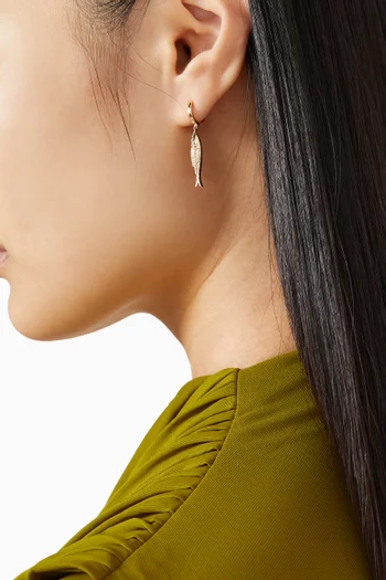 Huwaita Single Diamond Earring in 18kt Yellow Gold