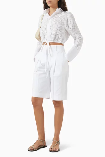 شورت برمودا بقصة مريحة