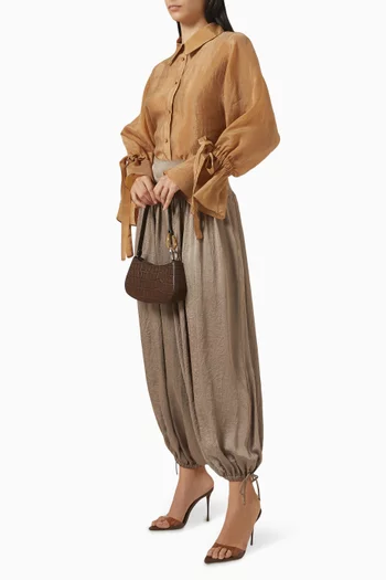 بلوزة بصف أزرار وأربطة تضييق