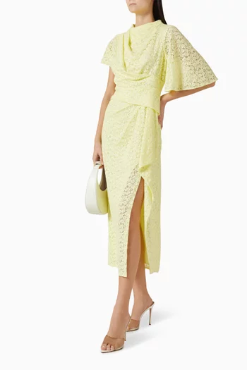 فستان بفتحة ودرابيه دانتيل