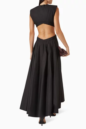 فستان كوني طويل بحافة قصيرة من الأمام وطويلة من الخلف