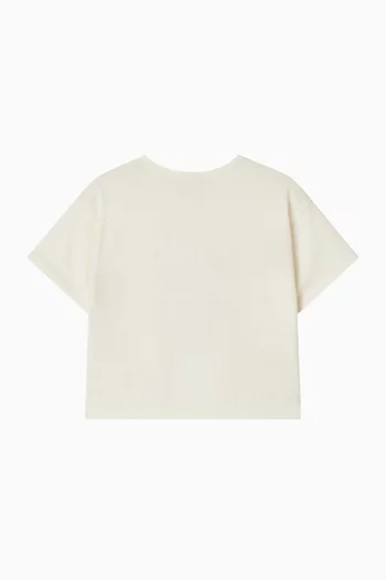 تي شيرت بفتحة رقبة مستديرة وطبعة