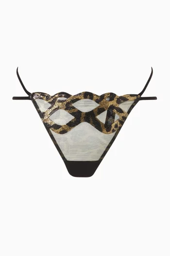 ثونغ كيرا بشريط