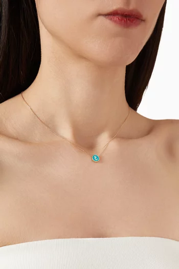 قلادة بحلية بوجهين بنقشة حرف العين ذهب عيار 18 ومينا