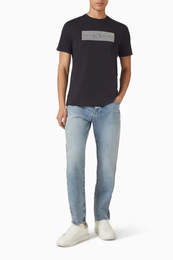 Loose-fit Tapered Jeans in Denim