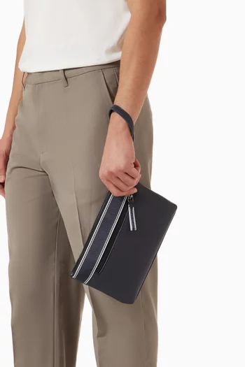 Ian Pouch in Leather