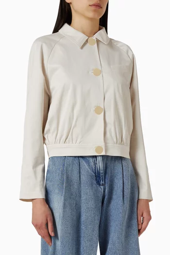 جاكيت بأزرار