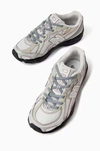 سنيكرز 740 برباط قماش شبكي