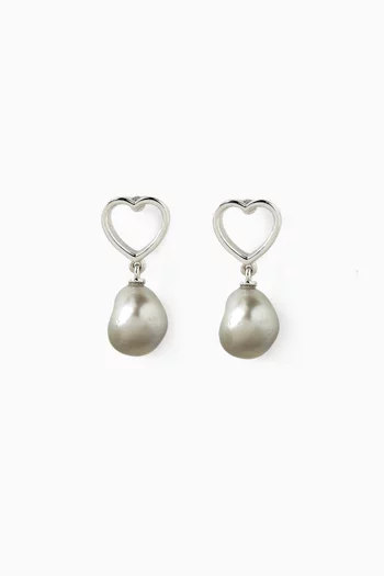 Heart & Pearl Earrings in 18kt White Gold