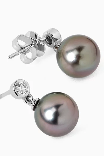 Pearl & Diamond Stud Earrings in 18kt White Gold