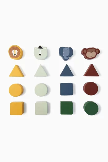 مكعب خشبي بأشكال