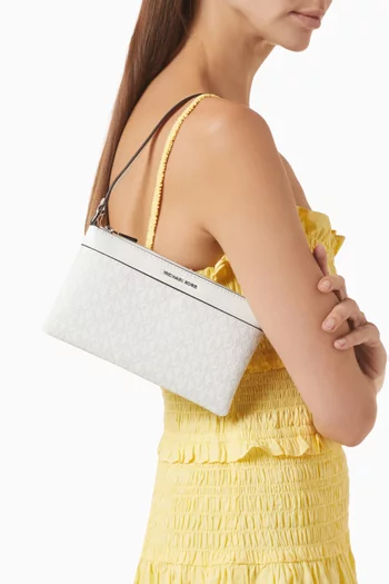 حقيبة جيت ست متوسطة بحمالة معصم قابلة للتحويل قنب مغلف بنقشة شعار الماركة