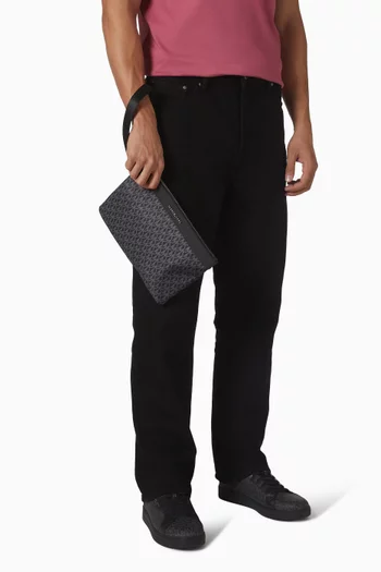 حقيبة صغيرة للسفر قنب بشعار الماركة