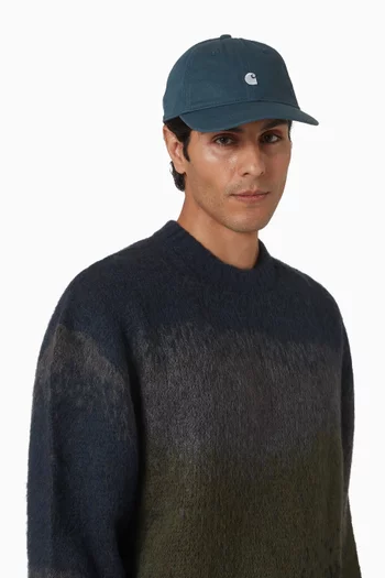 كاب ماديسون بشعار الماركة