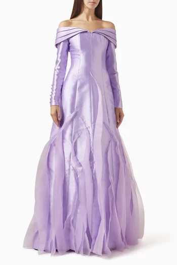 فستان سهرة بأكتاف مكشوفة