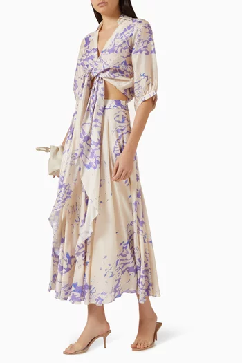 طقم قميص قصير برباط وتنورة